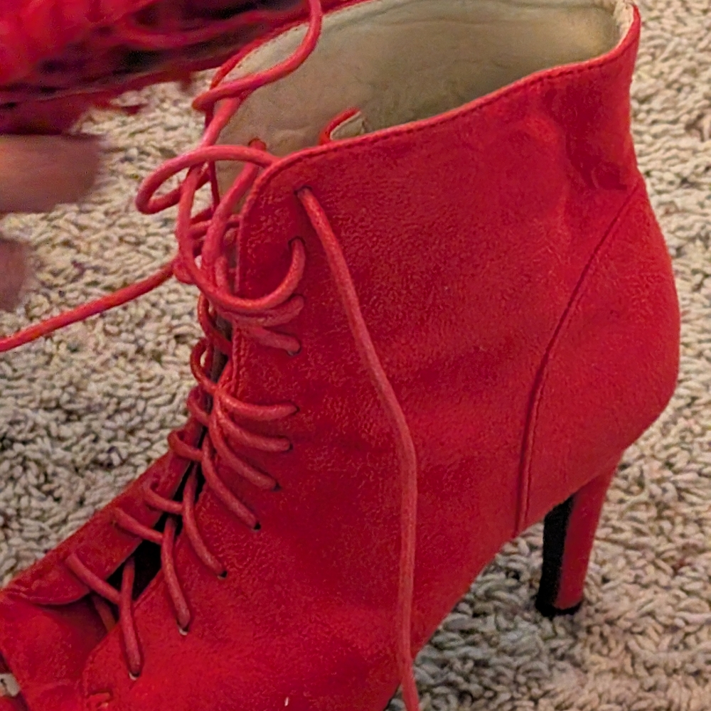 Red Suede Heeled Boots - Picture 4 of 5